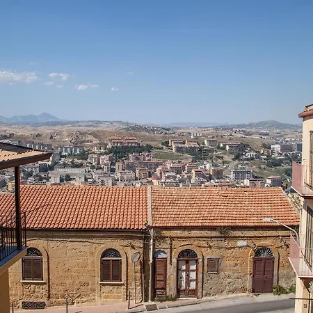 Delle Mura