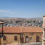 Delle Mura